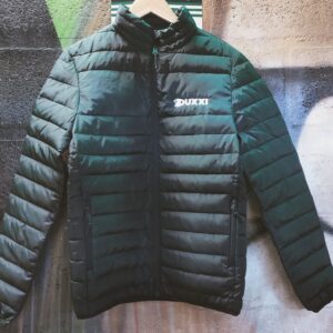 CASACO PRETO BORDADO